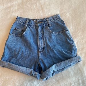 VINTAGE jean shorts